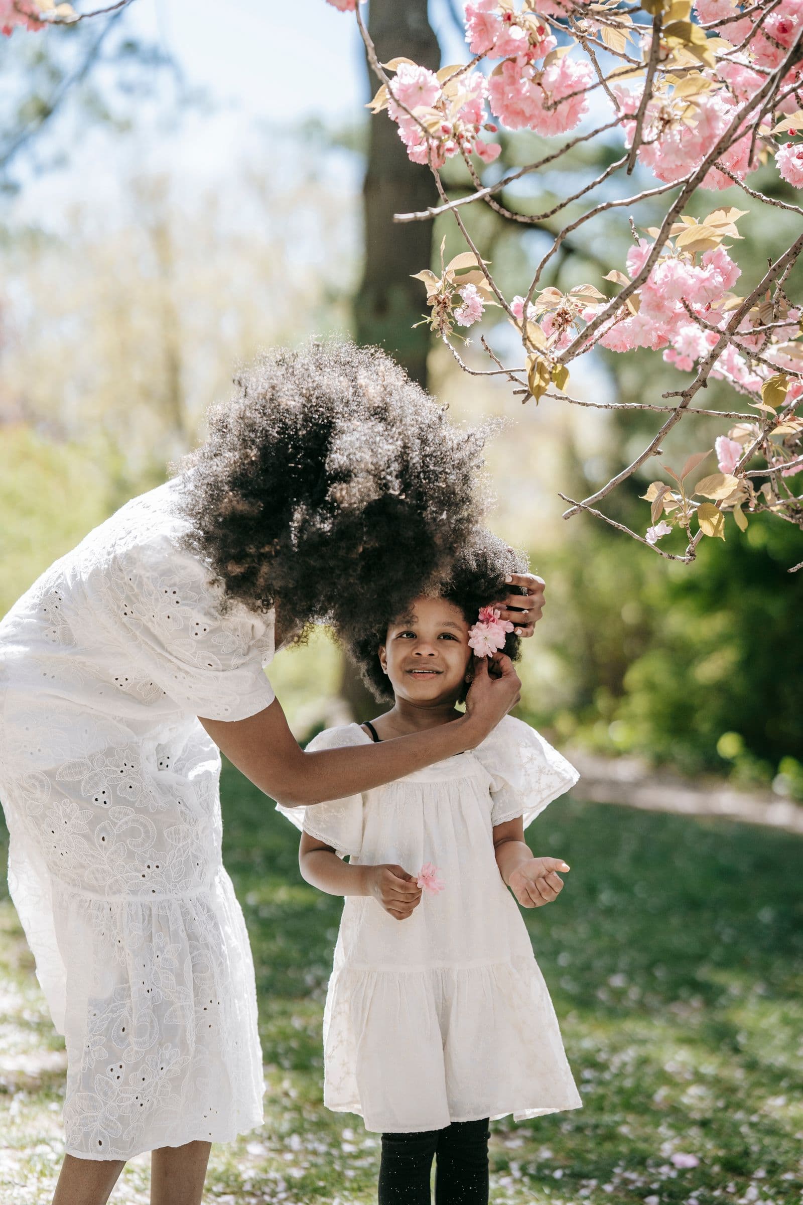 Postpartum Hair Loss: What's Happening and What Helps